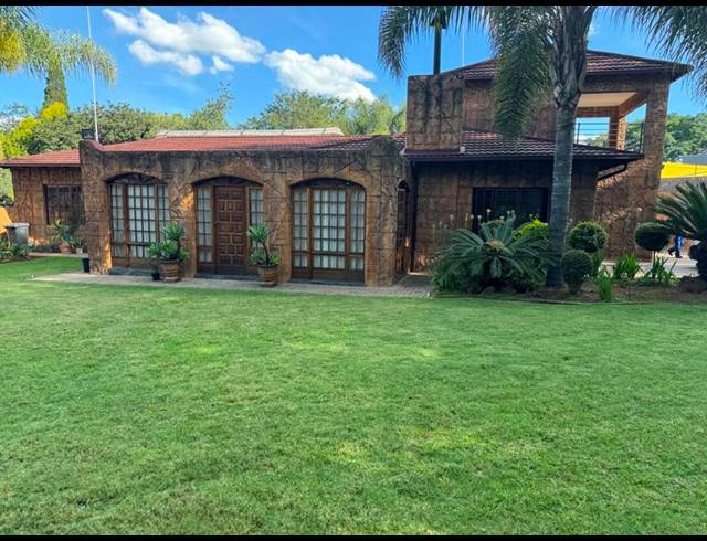 4 BEDROOM HOUSE FOR SALE IN GHOLFSIG